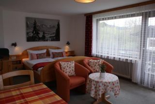 Ferienwohnung Oberstdorf G&auml;stehaus Hindelang picture 1